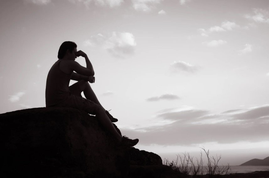 Loneliness in 2025: Hidden Health Risks and Evidence-Based Ways to Cope